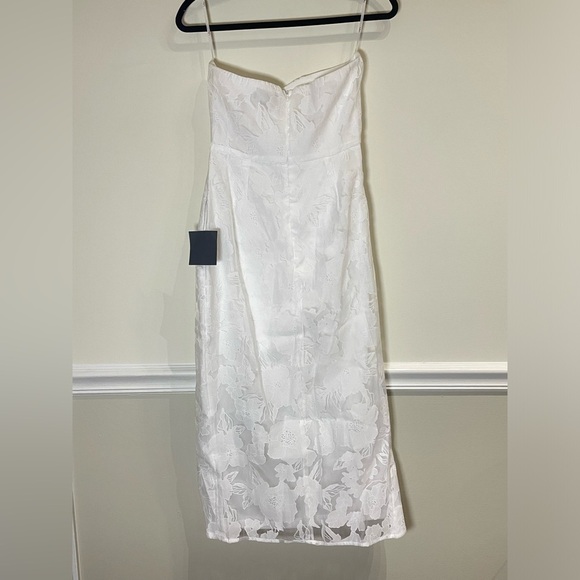 Lulus NWT Dreamy Vision Floral Burnout Jacquard Strapless Midi Dress Medium - Picture 11 of 14